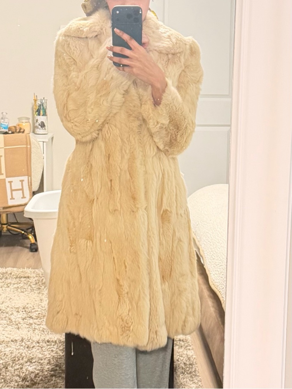 Long Faux Fur Coat in Golden Beige - Picture 3 of 6